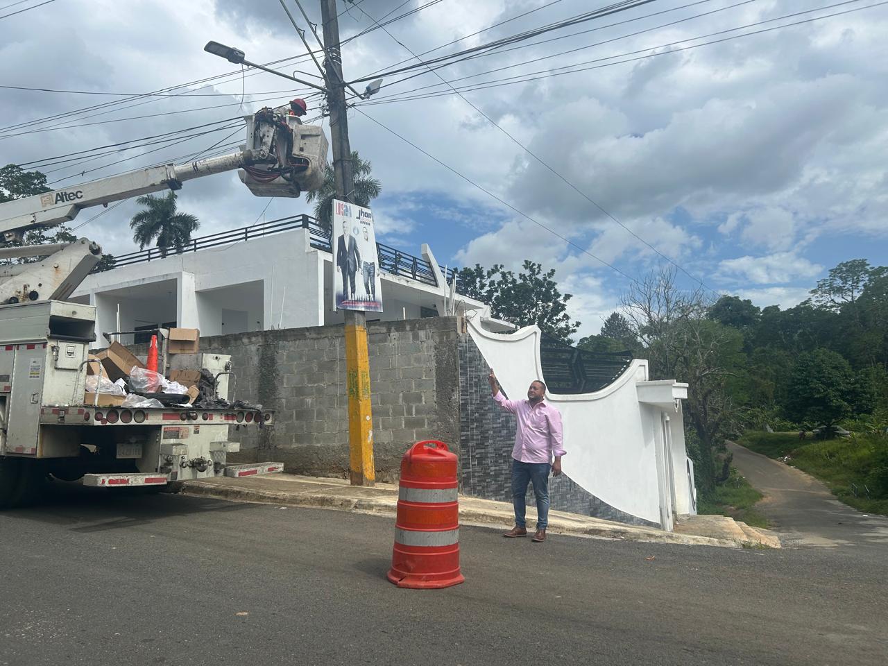 Iluminación En La Zona Urbana del Municipio de Peralvillo;Trabajando Cada Dia Por Un Peralvillo Mejor.#freilynalcalde#unperalvillomejor#vamoae´to